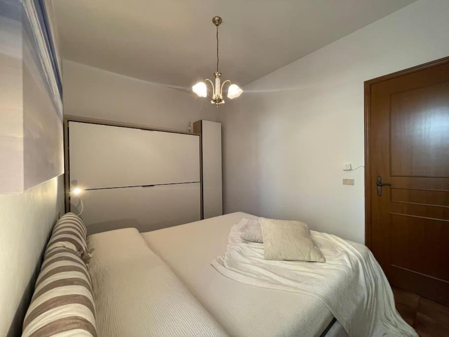 Free Parking Casa Con Giardino - Centro Mare A 5 Minuti Apartment Pietra Ligure Exterior foto