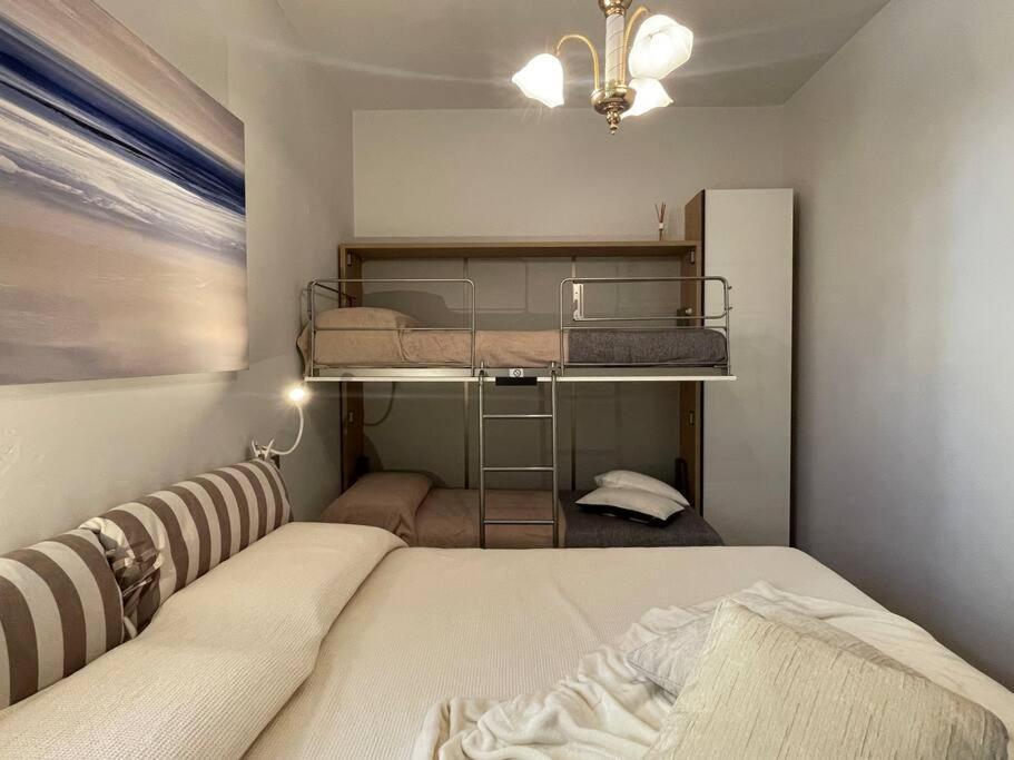 Free Parking Casa Con Giardino - Centro Mare A 5 Minuti Apartment Pietra Ligure Exterior foto